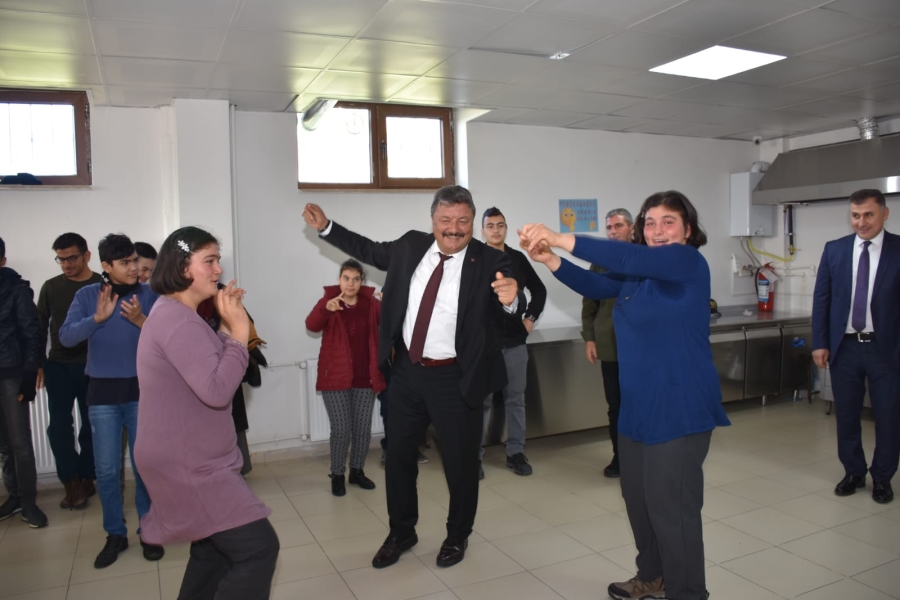 Emniyet Müdürü Kolcu,özel çocuklarla