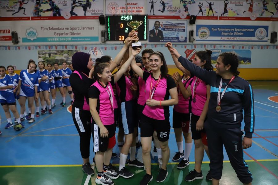 Hentbolda Şampiyonlar Belli Oldu