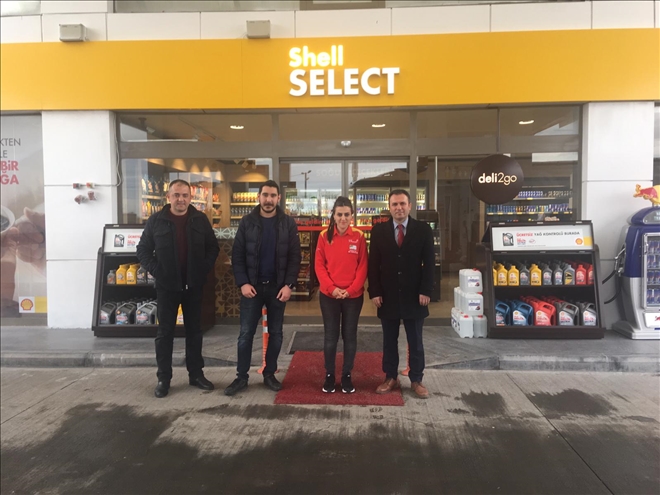Aksaray´da istasyona kadın eli değdi