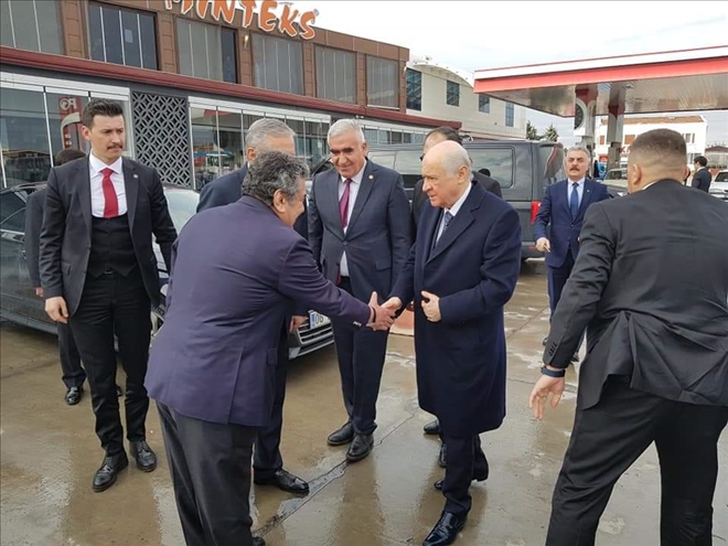 MHP Genel Başkanı Devlet Bahçeli Aksaray´da mola verdi
