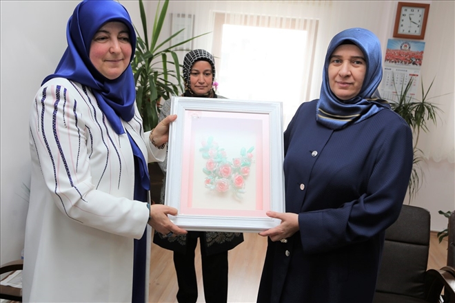 Işıl Mantı Hanımefendi Necmiye-Mehmet Yazıcı Mesleki ve Teknik Anadolu Lisesi´ni ziyaret etti