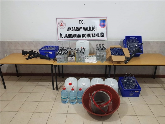 Aksaray´da sahte alkol satan mekana baskın