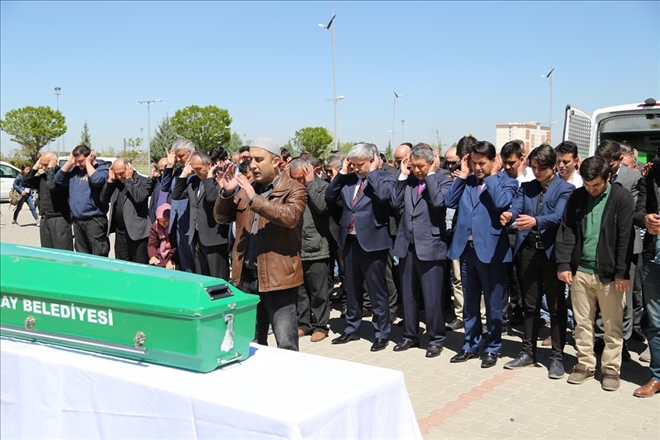 Sevgi Öğrenciye Son Yolculuğunda Okulunda Tören Düzenlendi