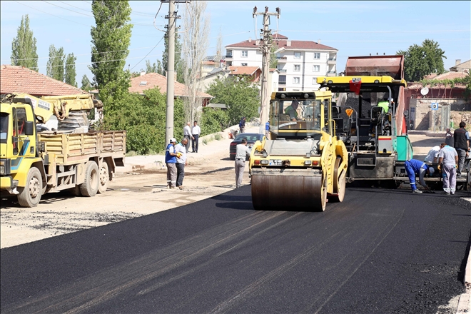 Kurtuluş anayolu´na asfalt çalışmaları başladı