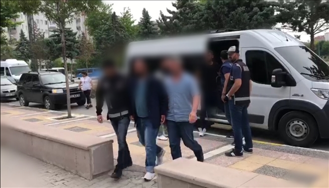 Yasadışı yoldan  silah ticaretine 5 tutuklama