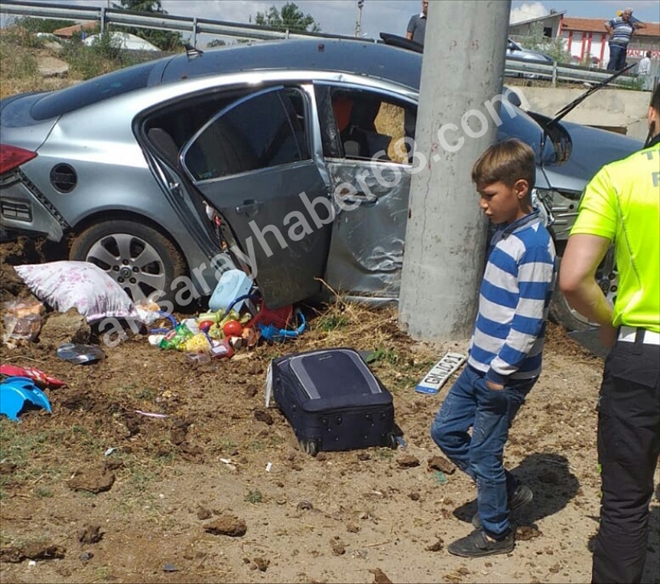 Gurbetçi ailenin otomobili devrildi: 5 yaralı