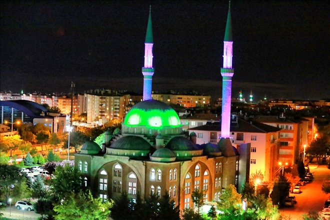15 Temmuz Gecesi 90 Bin Camide Sela Okunacak