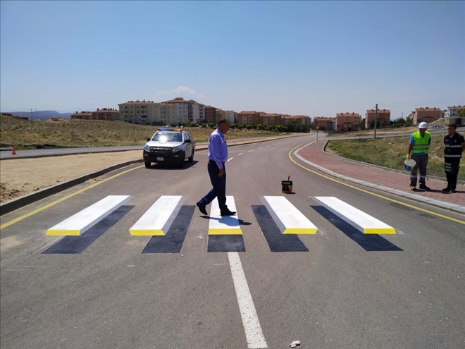 Aksaray´da ´üç boyutlu yaya geçidi´ farkı