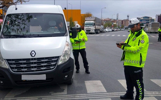 Kusurlu görülen 5 bin 658 araç ve sürücüsüne 2 milyon 319 bin TL idari para cezası uygulandı