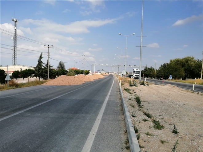 Türkiye´de 20 yıldır bitirilemeyen yol:Konya-Aksaray Karayolu