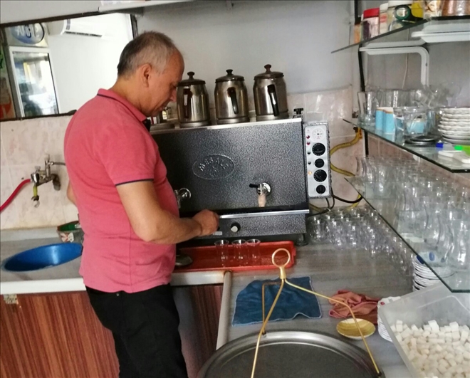 Çay zammı ocakları ve kahvehaneleri zor durumda bıraktı