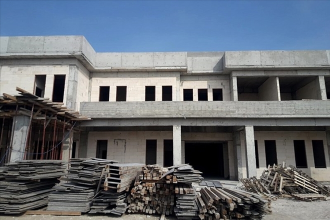İnşaatı yarım kalan Sultanhanı ilçe hastanesi kaderine mi terk edildi