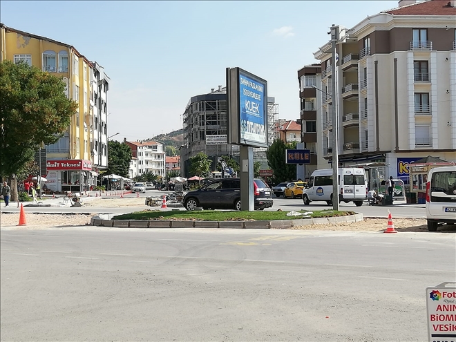 Trafiğe kapatılan Kurtuluş kavşağı yeniden açılıyor