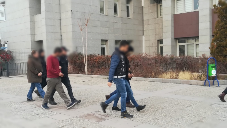 Aksaray Narkotikten uyuşturucu operasyonu: 3 tutuklama