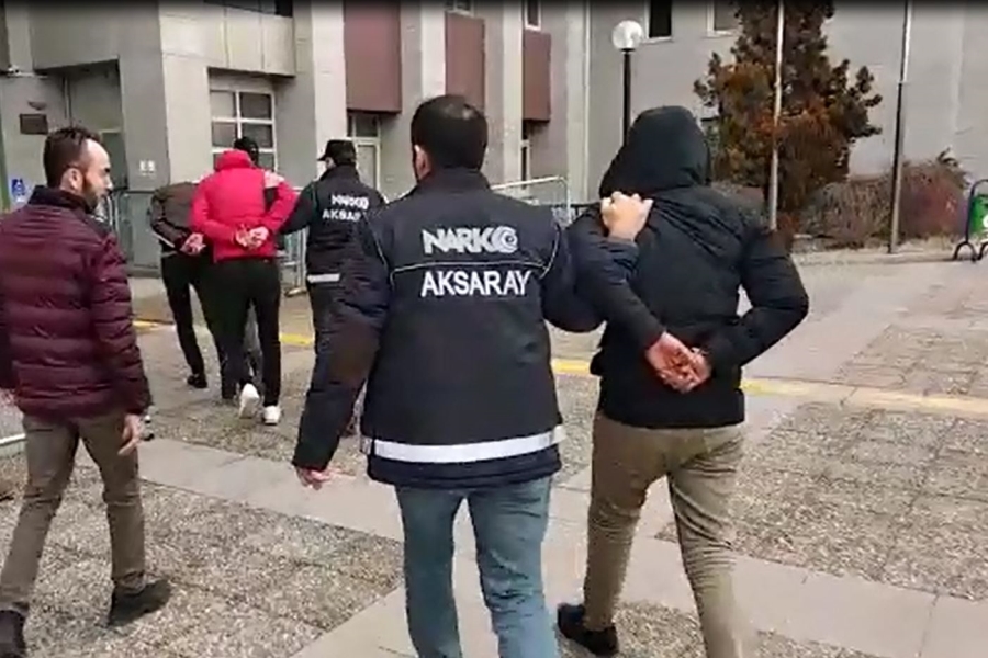 Zehir tacirleri kıskıvrak yakalandı: 1 tutuklama