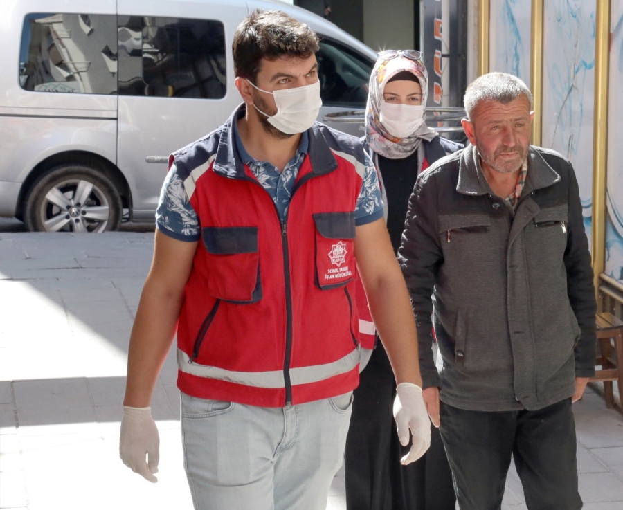 Aksaray sokaklarındaki evsizlere sıcak yuva