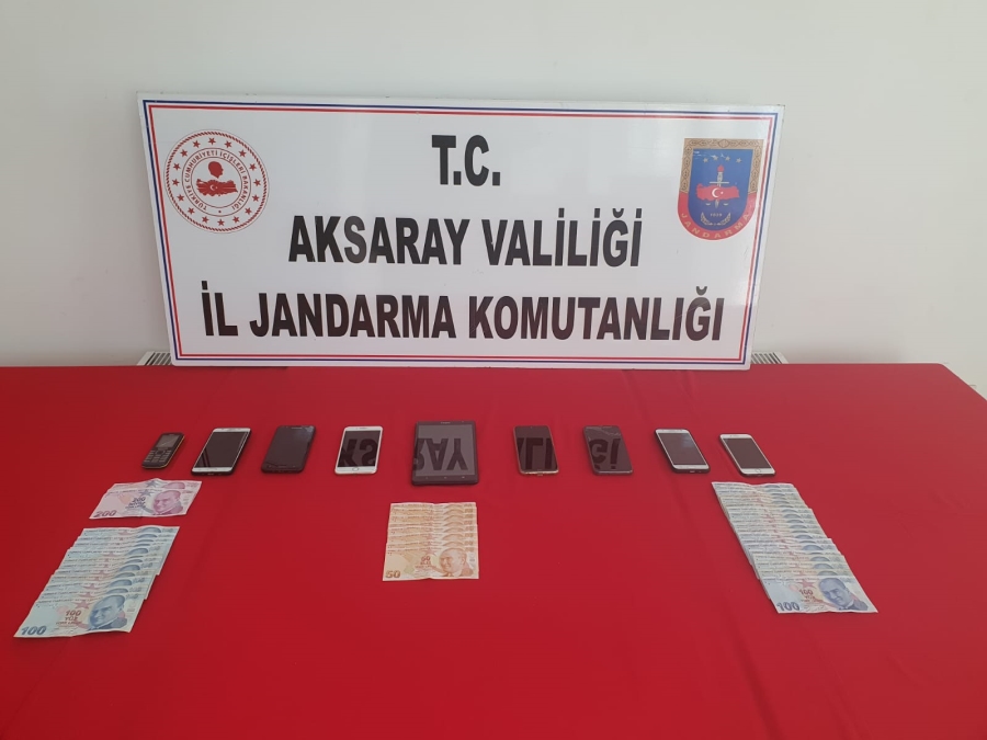 Emniyet ve Jandarma adını kullanan 12 dolandırıcı gözaltına alındı