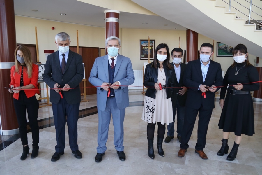 Şehit Öğretmenler düzenlenen sergiyle anıldı