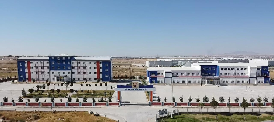 Salgın döneminde,OSB Bilim Teknik Koleji atölye ve laboratuvarlarını öğrencilerinin evine taşıyor