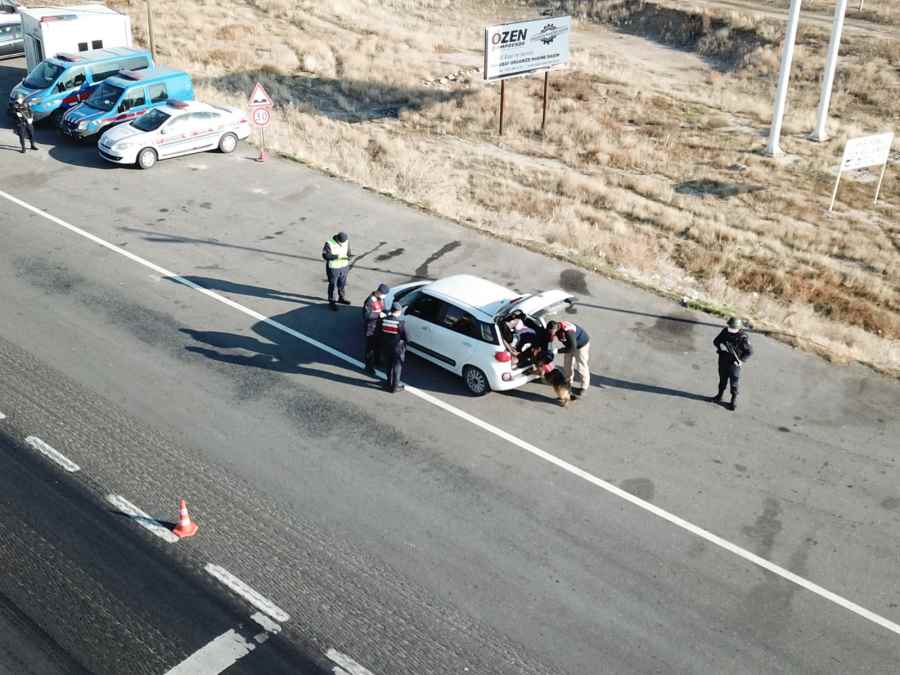 Jandarmadan drone ile trafik denetimi