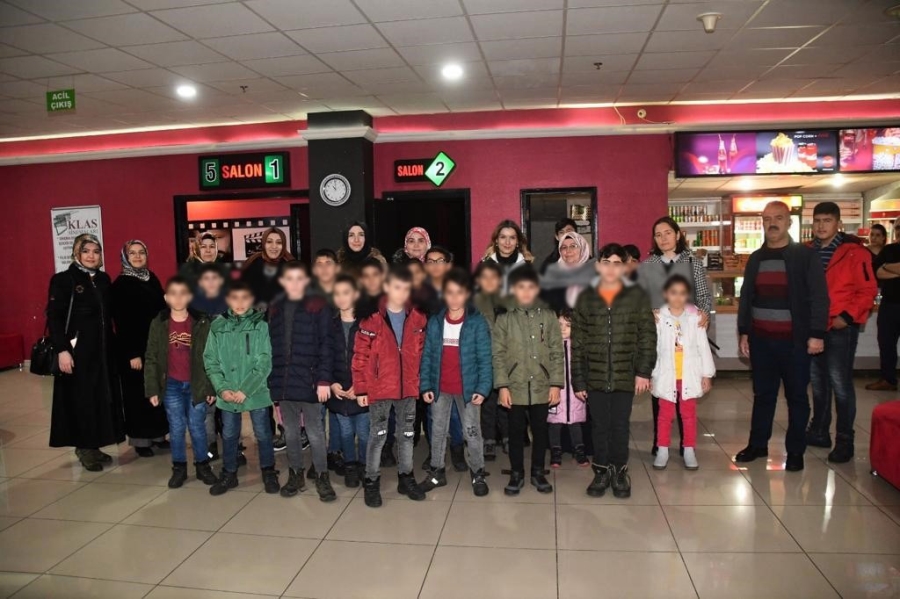 Sevgi evlerinde kalan çocuklar