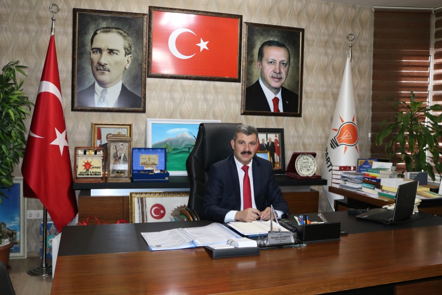 AK Parti iki ilçe kongresini ileri bir tarihe erteledi