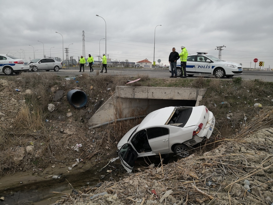 Aksaray’da 2 otomobil çarpıştı: 2’si uzman çavuş 3 kişi yaralandı