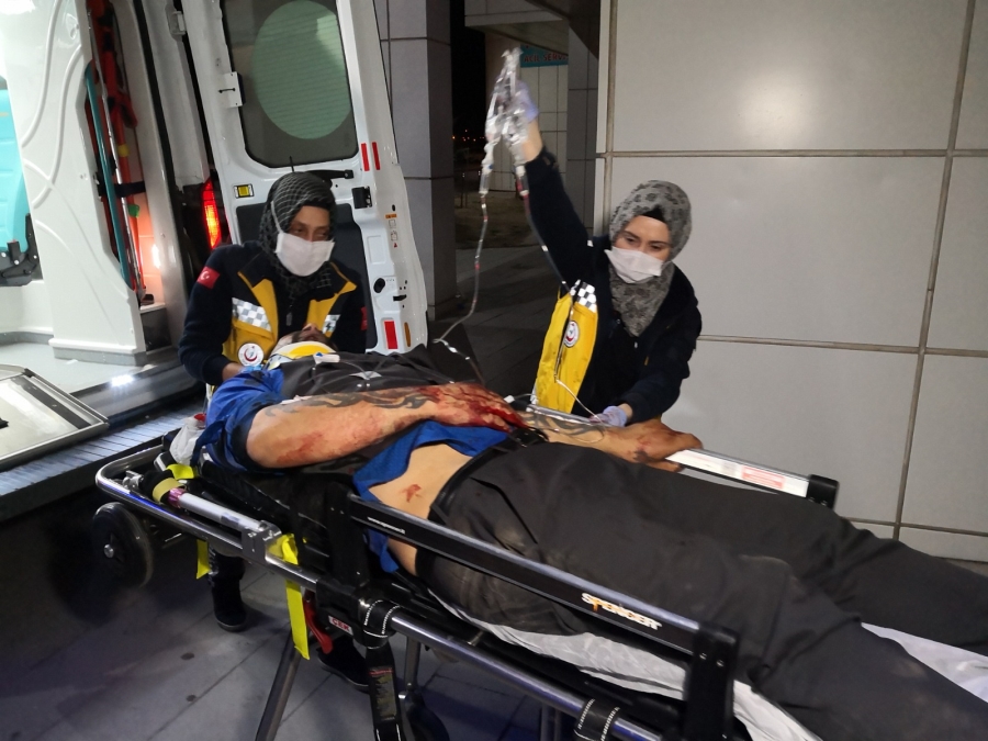 Pompalı tüfekle vurulan genç ağır yaralandı