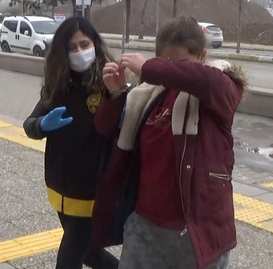 Pompalı tüfekle 1 kişiyi ağır yaralayan genç kız ve 2 arkadaşı yakalandı