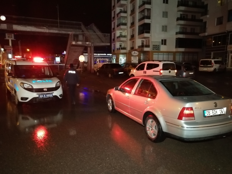 Kaza yapan alkollü sürücü olay yerinden kaçtı