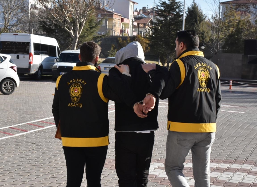 Kuyumcudan altın çalan şahıs yakalanarak tutuklandı