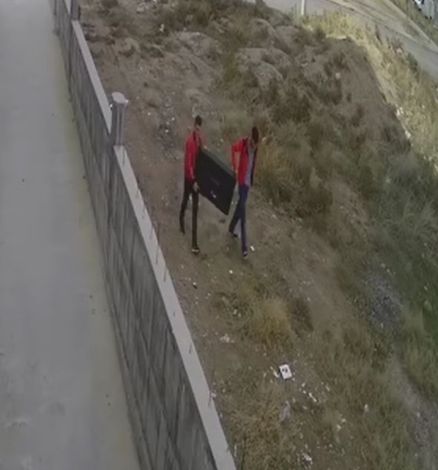 Evden televizyon çalan 3 kişi tutuklandı