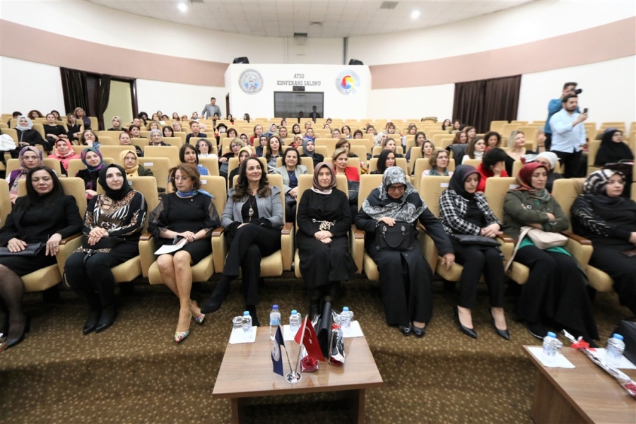 ‘Kadınım, Güçlüyüm, Haklıyım, Farkındayım’ programı düzenlendi
