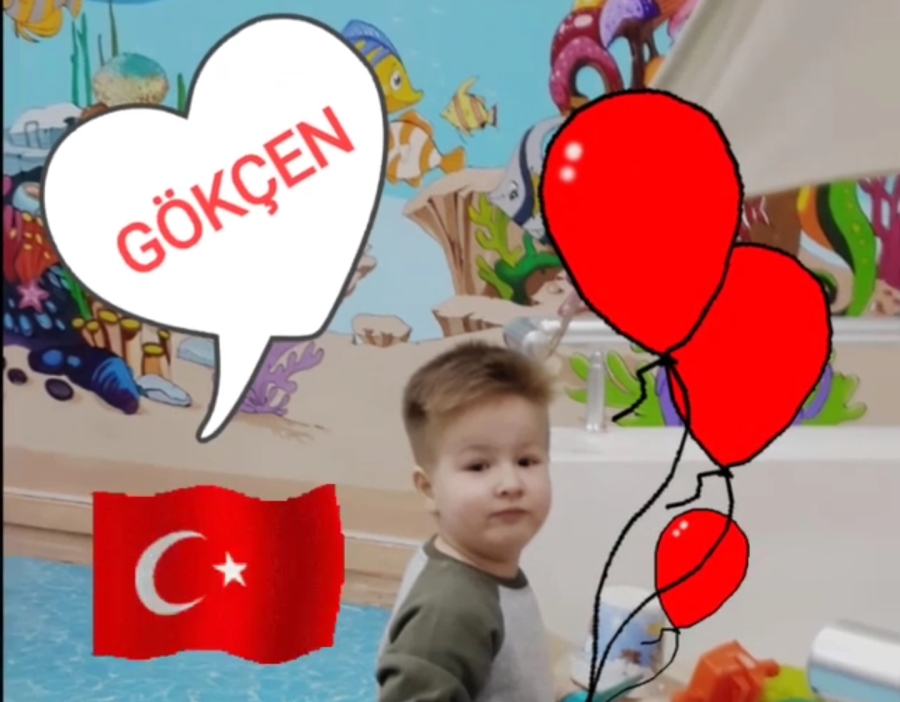 Evlerde 23 Nisan coşkusu