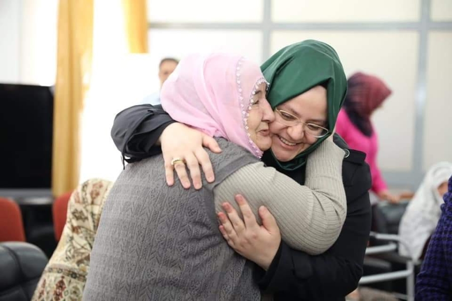 Yaşlıların Sağlığı İçin Çiçek ve Hediye Göndermeyin