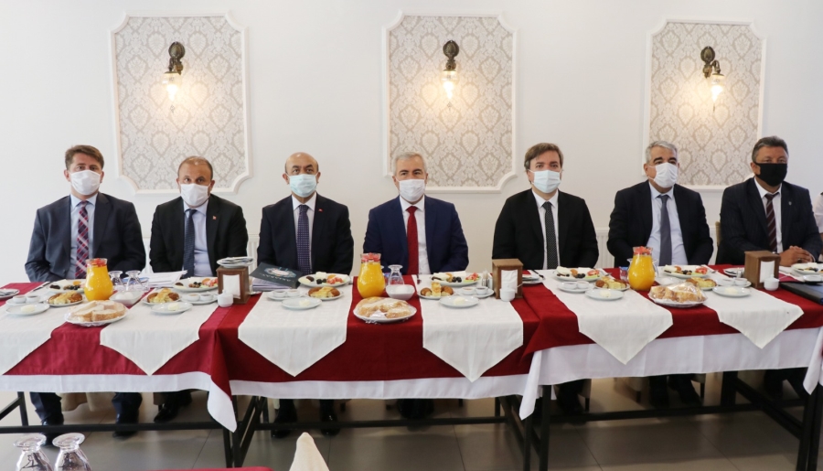 Aksaray Valisi Aydoğdu medyayla bir araya geldi