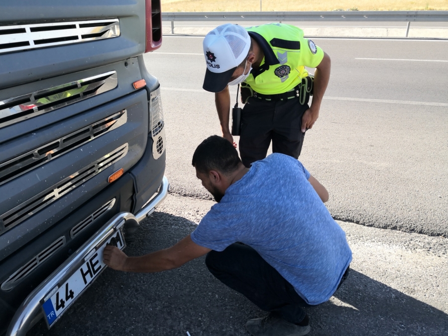 Ceza yememek için plakasını İzmir’de kapattı, Aksaray’da yakalandı
