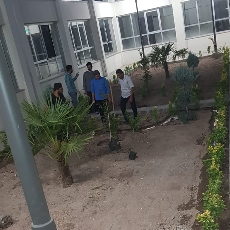 Mevsimin ilk fidanlarını toprakla buluşturdular