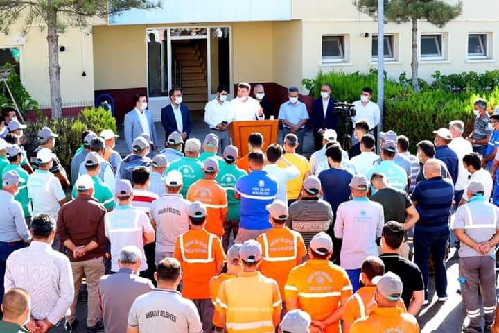 Başkan Dinçer personeller ile bayramlaştı