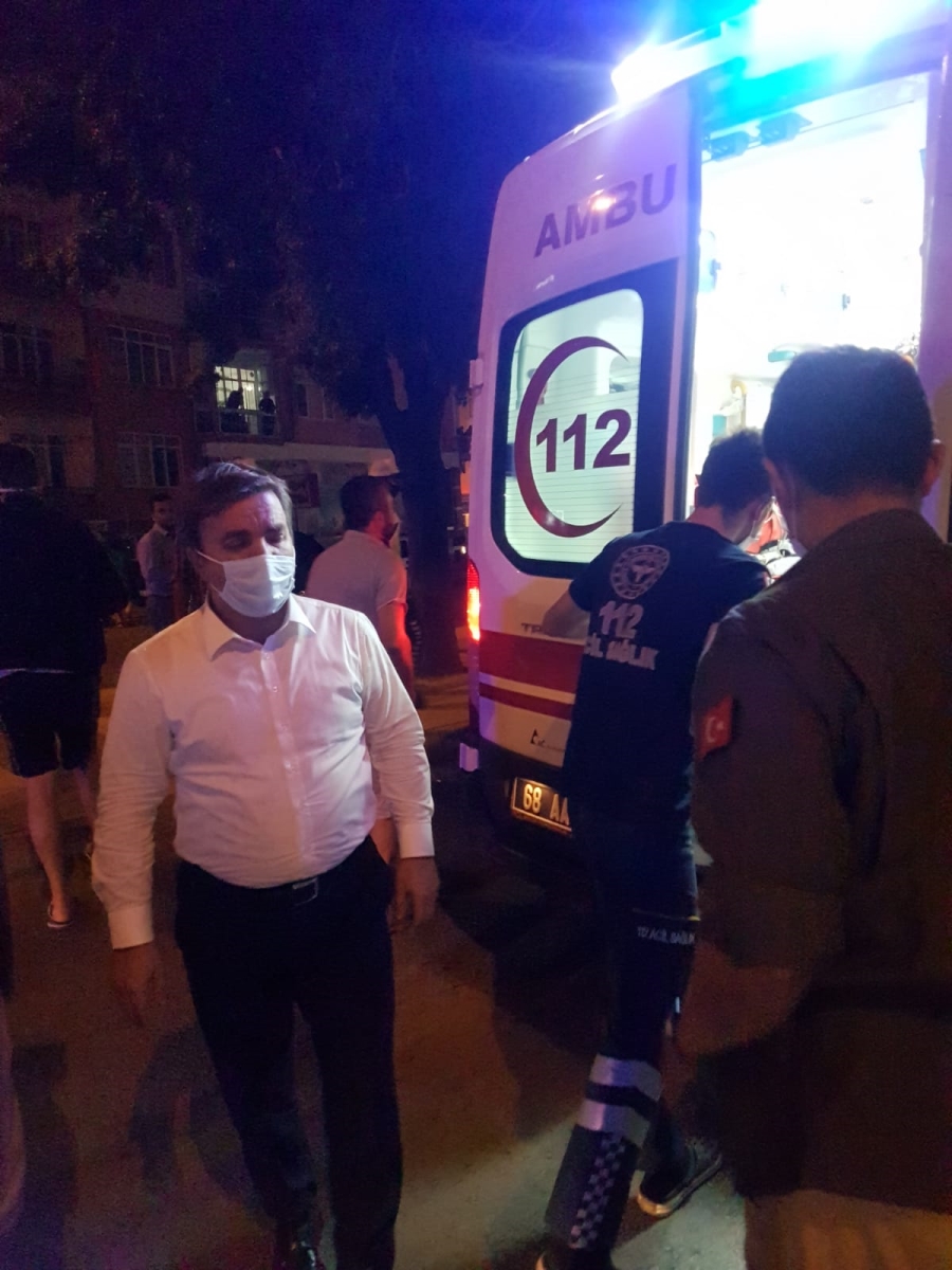 Yaralı sürücüye ilk müdahaleyi Vali Hamza Aydoğdu yaptı