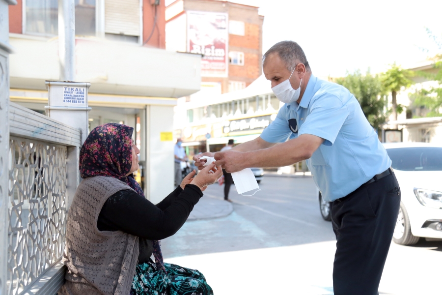 Zabıtanın örnek davranışı çevrede takdir topladı