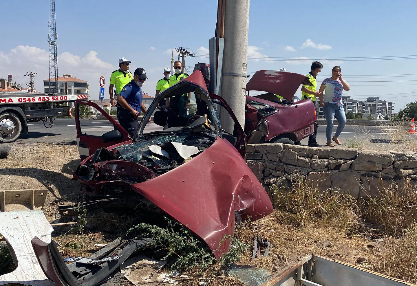 Hurdaya dönen otomobilin sürücüsü hayatını kaybetti