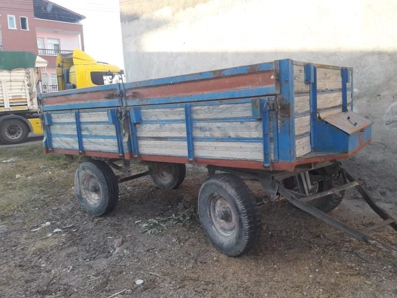 Kapının Önündeki Römorku Çaldılar