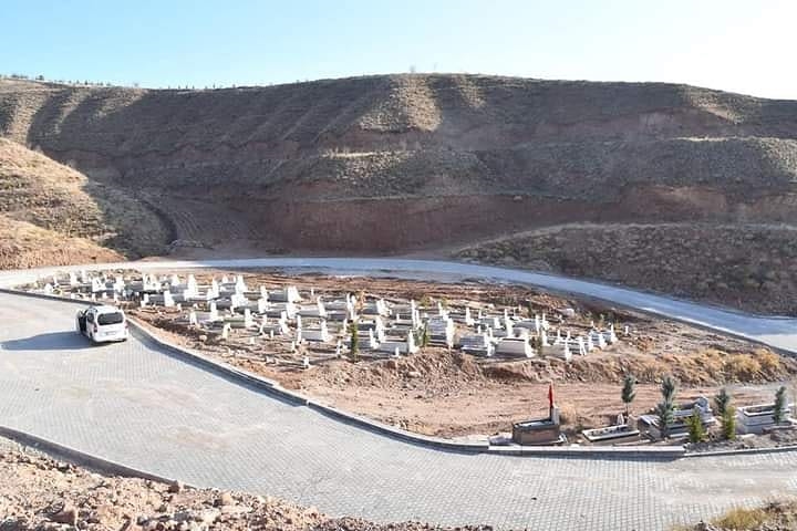 Ervah Kabristanlığında alan genişletme çalışmaları başladı