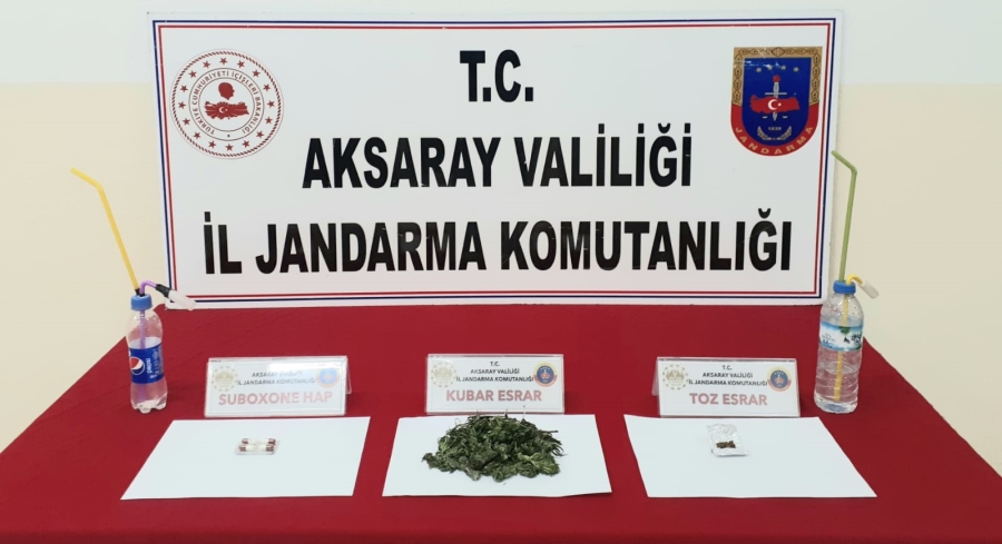 Gülpınar Beldesinde uyuşturucu ticareti yapan 2 şahıs gözaltına alındı