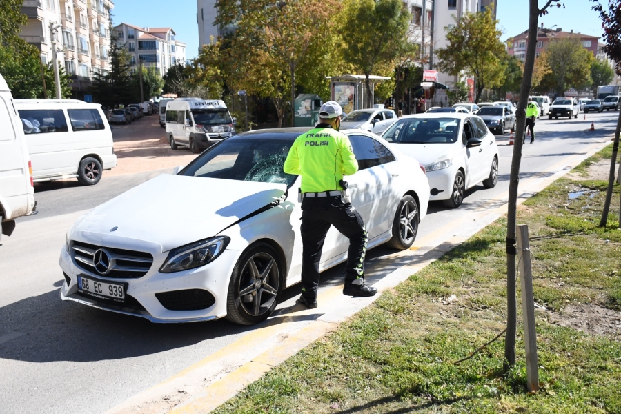Yaşlı adama çarpan sürücü:Lütfen bir şey olmasın