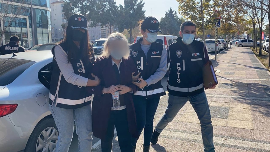 Öğretim üyesinin doçentlik belgesi sahte çıktı, gözaltına alındı
