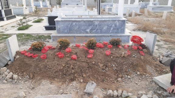 Otobüs kazasında hayatını kaybeden lise öğrencisi toprağa verildi