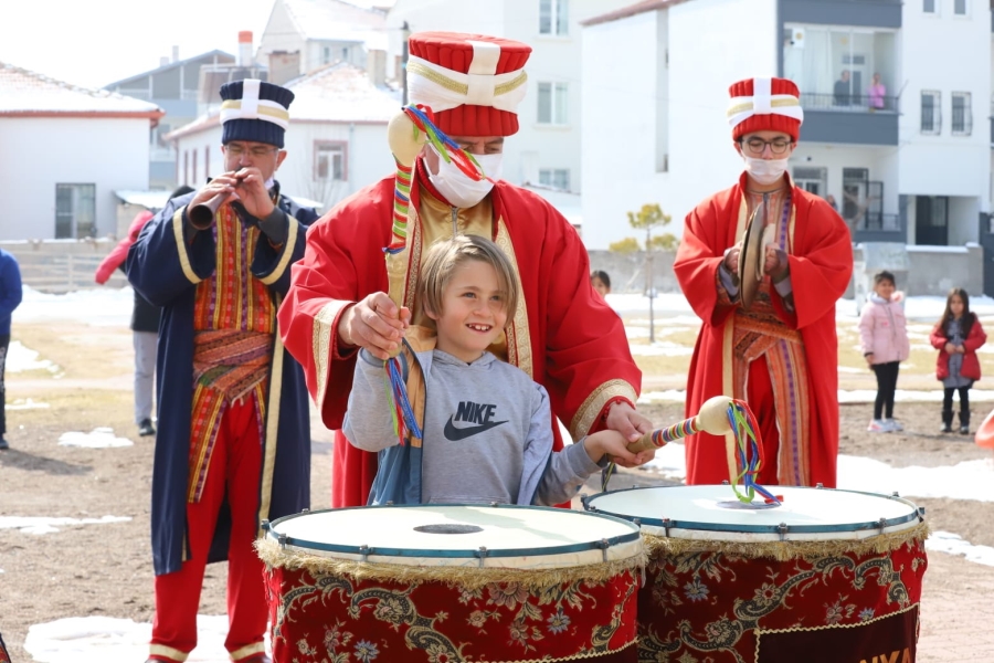 Aksaray sokakları Mehter marşları ile coştu