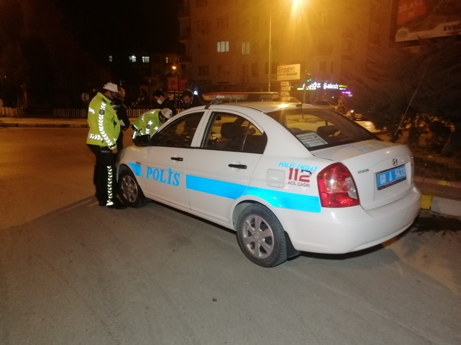 Alkollü sürücüye ceza kesildi, ehliyetine el konuldu